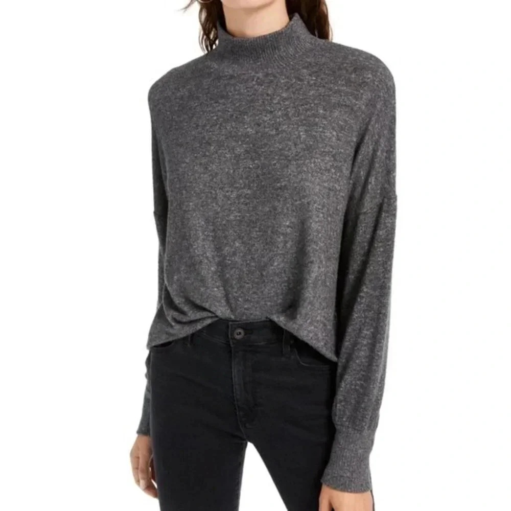 Hippie Rose Gray Cozy Mock Neck Pullover Silver Size Medium